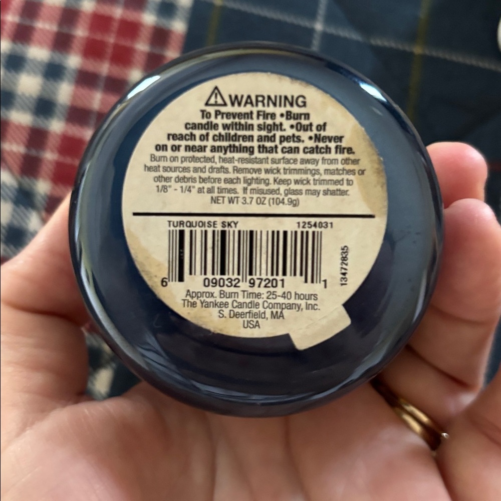 Yankee Candle Turquoise Sky small jar candle - Picture 3 of 4
